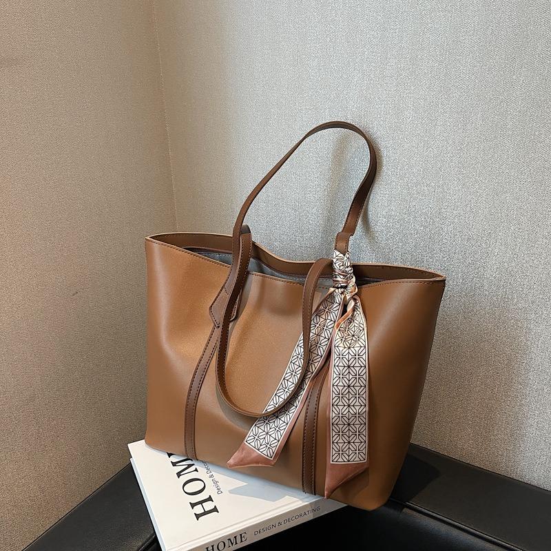 Simple and Largecapacity Bag, Women's New Casual Versatile Bucket Bag, Fashionable Shoulder Tote Bag, One Piece To Pass
