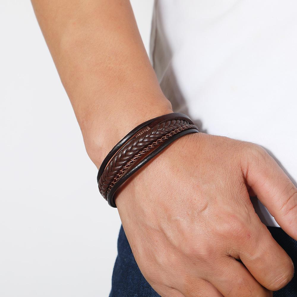 Retro Men's Leather Bracelet with Alloy Magnetic Clasp – Hand-Woven, Unisex Design