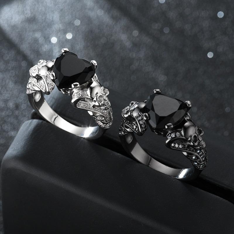 Gothic Skull Vintage Rings Heart Cubic Zirconia Crystal Biker Cocktail Party Rings for Women Halloween Christmas Gifts