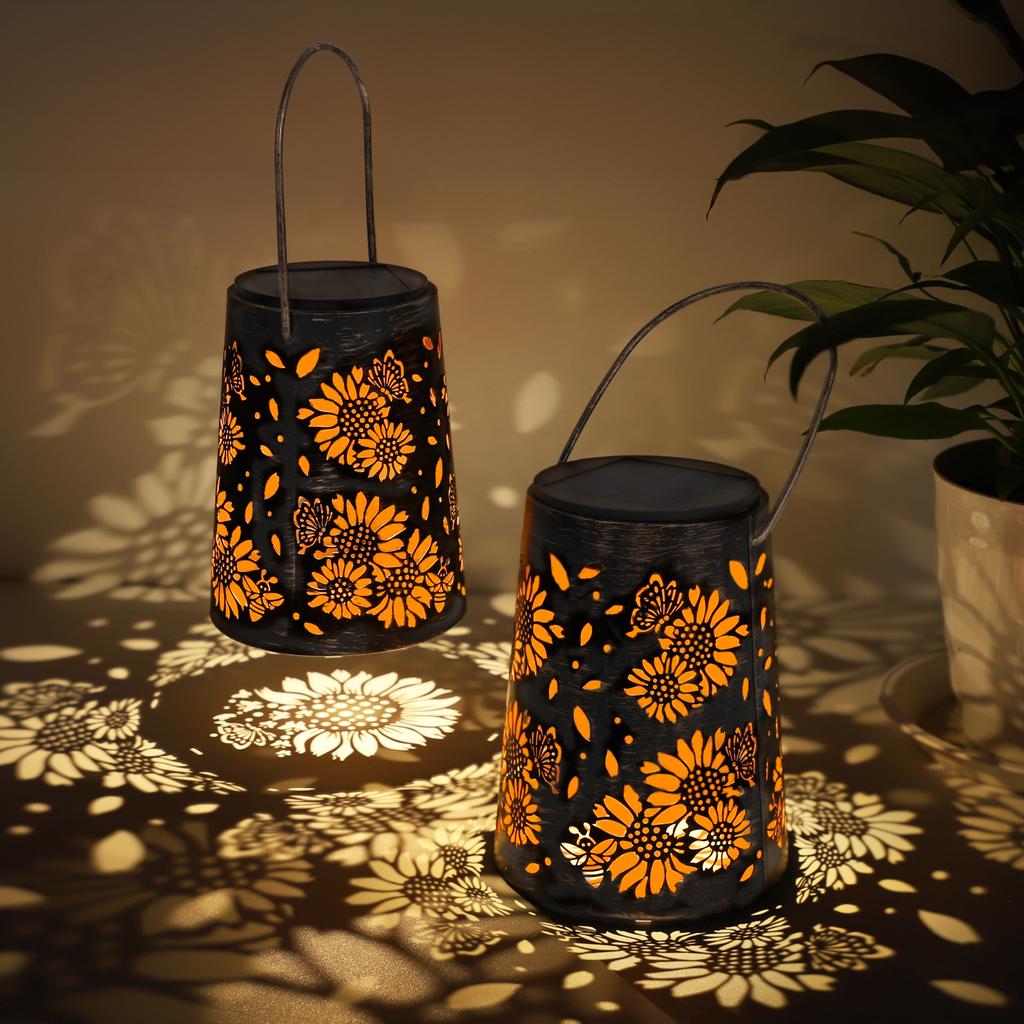 High Quality Outdoor Solar Lantern Light IP65 Waterproof Modern Hollow Heart Flower Iron Black & Gold for Patio Yard Garden