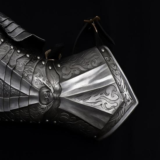 Handmade Spiked Steel Gauntlets Gothic Knight Armor, LARP Cosplay Accessory 40.64 Cm Halloween Gift