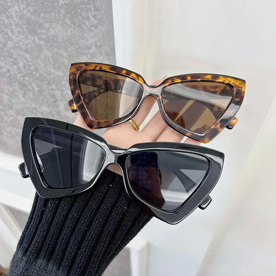 Durable High Quality Stylish Square Sun Glasses Women Men Classic Retro Fashion Glasses Casual Oculos Female Male