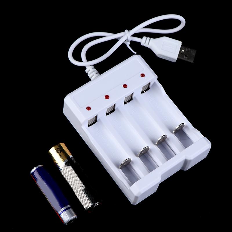 USB išvesties baterijos įkroviklio 4 lizdų adapteris Aa / Aaa akumuliatoriaus greitam įkrovimui