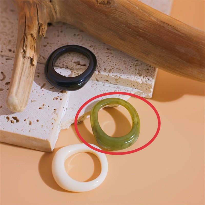 Women's High-End Amber Resin Statement Ring - Versatile Cold Style for Index Finger