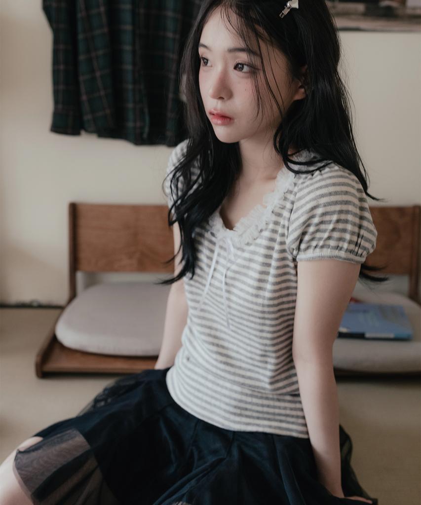 HIGH SCHOOL DISCO Lace Stripe Short Sleeve_Melange Gray
