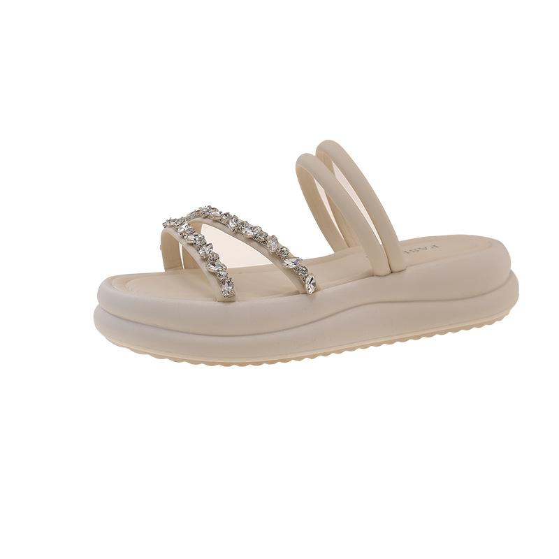 Dicksohlige auf Scheiße treten fühlt sich zwei tragen coole Slipper Damen 2025 Sommer neu dünnriemig Strass Ein-Wort-Schlappen Römerwind Strandschuhe