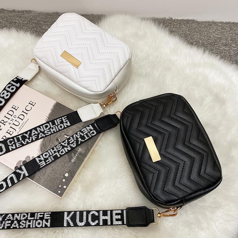 Printed Shoulder Strap Crossbody Small Square Bag Ladies Bags Bag Women's Korean Version Wave Pattern Embroidered Bag