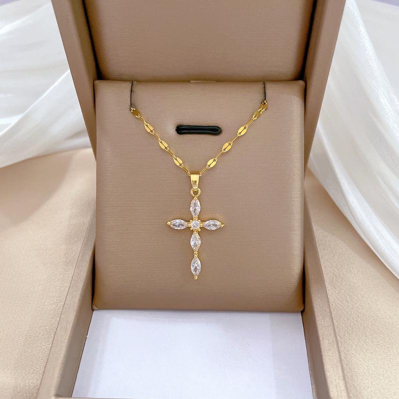 Titanium Steel Micro-Inlaid Luxury Necklace: Elegant Full Diamond Gold Design for Women