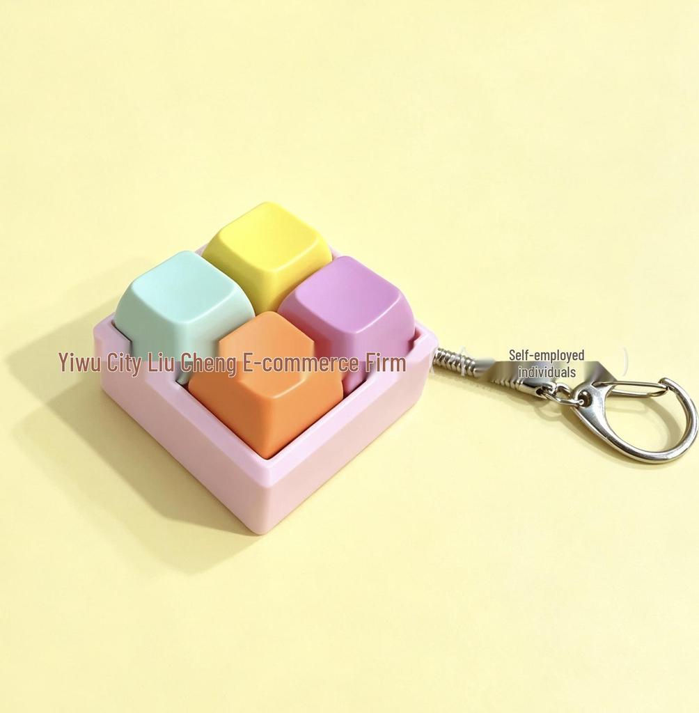 Decompression Keychain: Mechanical Keyboard Pendant & Backpack Ornament