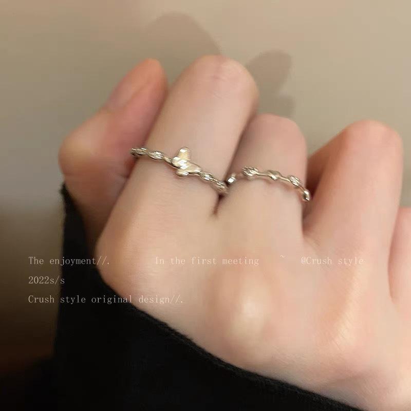 Korean Style Versatile Open Ring: Elegant Temperament, Simple Personality Design for Women and Couples
