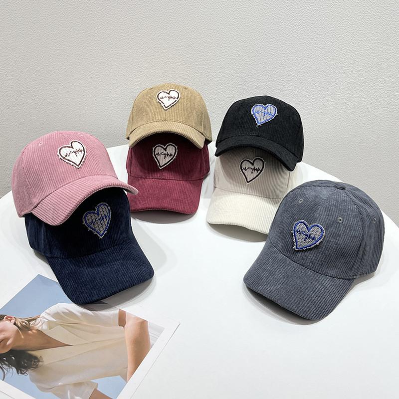 Corduroy Heart Baseball Cap With Adjustable Fit And Sunshade For Spring Autumn Wear