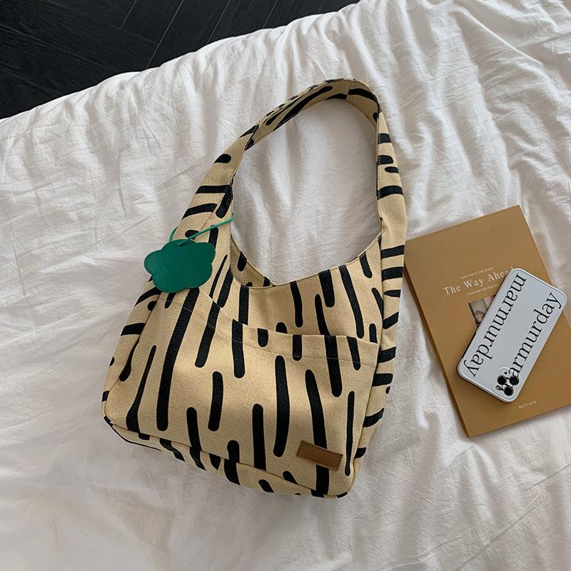 Zebra Pattern Canvas Bag Casual Versatile Large-capacity Tote Bag Student Class Shoulder Bag Women