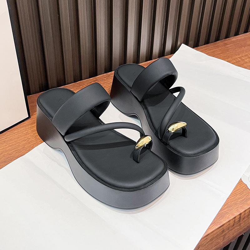Pantoufles à plateforme pour femmes, vêtements d'extérieur printemps et été, nouvelles chaussures à semelle compensée rehaussante, tongs d'été à bout ouvert, sandales de plage polyvalentes