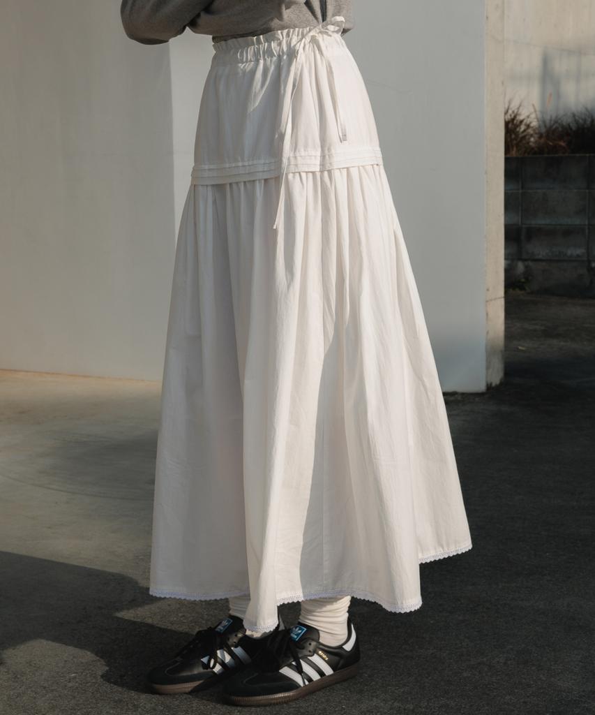 Dehebe Ruffle Long Skirt [Ivory]