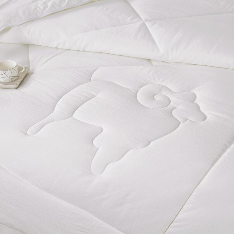 JUNXINGAZHENXIN All-Season Polyester Quilt