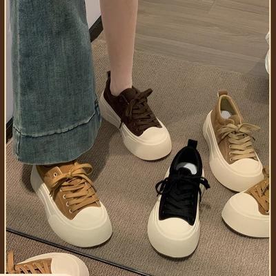 Încălțăminte pentru femei – Adidaşi