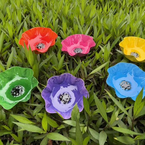 Handmade Metal Bird Feeder Garden Stake with Pollinator Water Station Bird Bath for Water