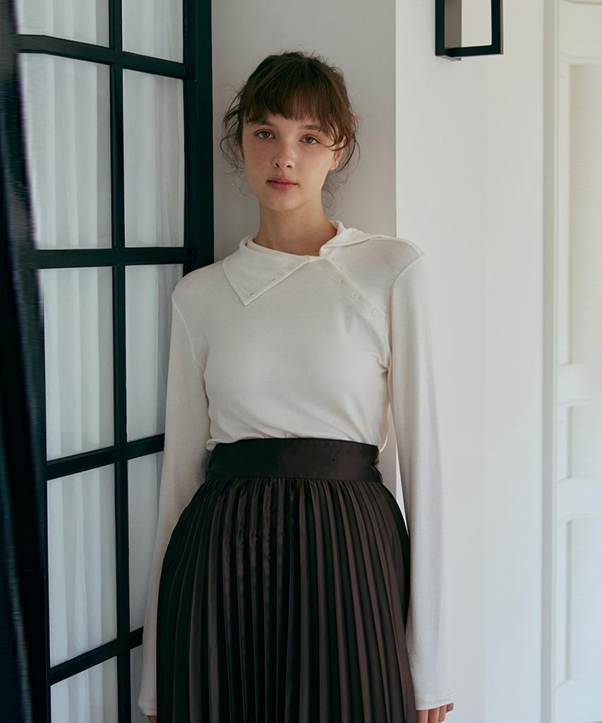 ODER Side Button Turtleneck T-Shirt - 3 Colors