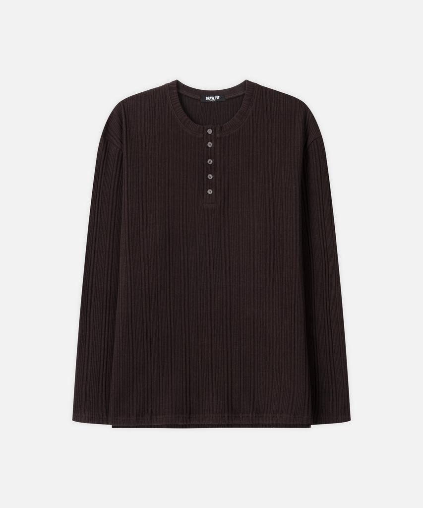 Eng anliegendes Ripp-Henley-T-Shirt [Braun]