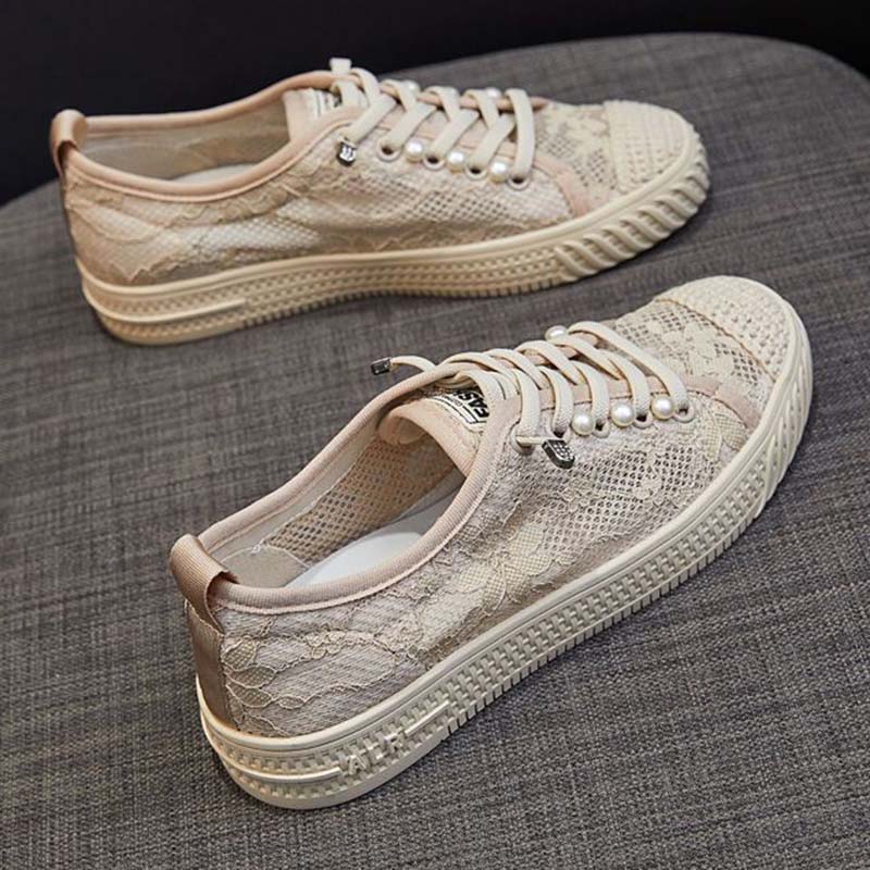 Women's Flat Mesh Cut-out Shoes Thin Soft Bottom Breathable Canvas Shoe Simple Casual Style Spring and Summer
