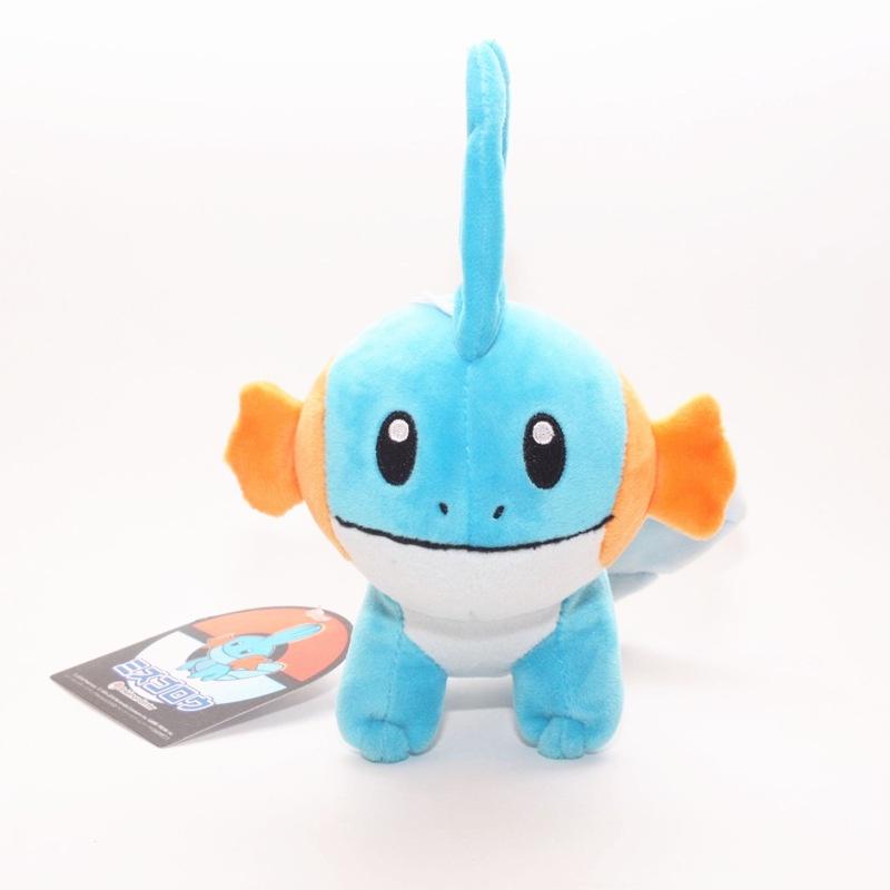 Urocza Pluszowa Lalka Torchic Treecko Mudkip Maskotka z Centrum Pokemon Lalki Prezentowe