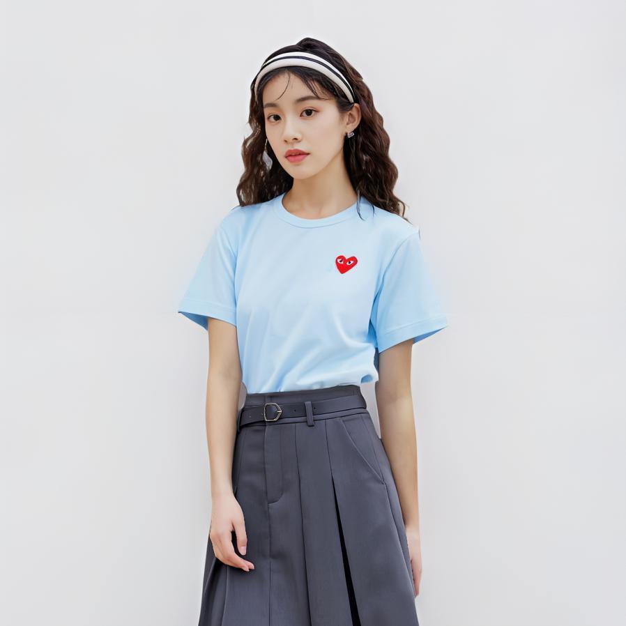 Comme Des Garcons Play T-shirt Rouge Pastel Emblème AX-T272-051-BLEU