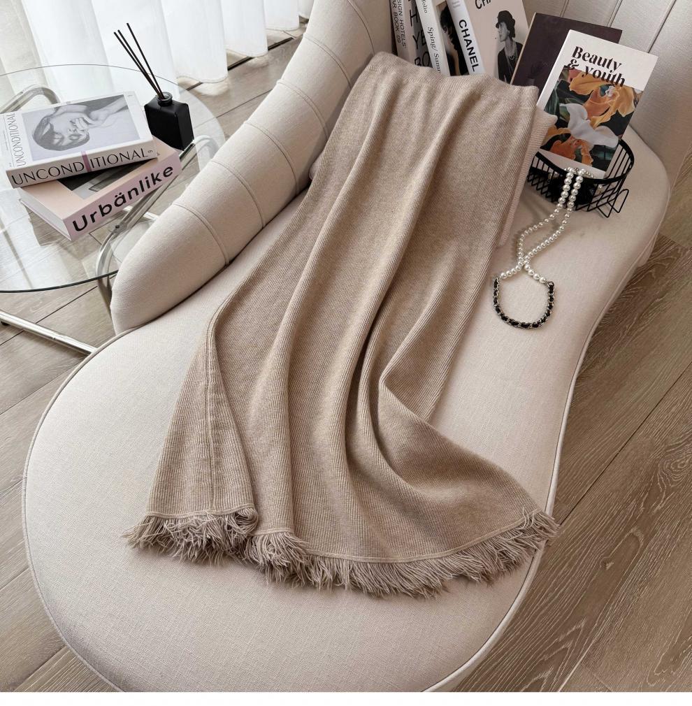 Autumn High-End 7712 French Chic Irregular Fringe Knit Suit Skirt Two-Piece Set