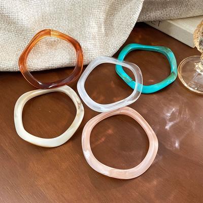 Minority Design Glitter Acrylic Bangle Retro Exaggerated Jelly Color Wide Bracelet Vintage Jewelry Accessories