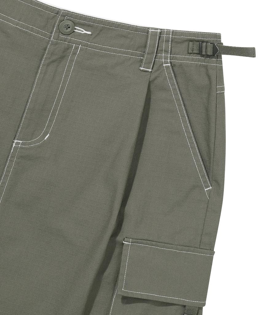 Syupeodeulai W Long Cargo Skirt Olive