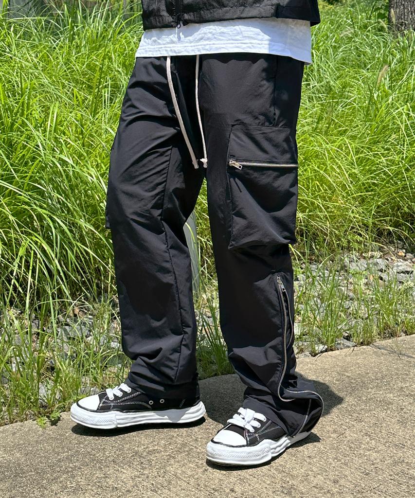 Keullako Nylon Side Zipper Cargo Pants (Black)
