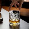 2022 Aangenaam Whiskyglas Roterende Sommelier Ontspannen Kristallen Wijnglas Ouderwetse Flow Shadow Whiskey Cup Healing Biermok