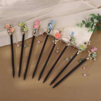 Ebony Style Tassel Hairpin: Vintage Wooden Hair Accessory for Women, Perfect for Simple Updos and Ancient Costume Adornments