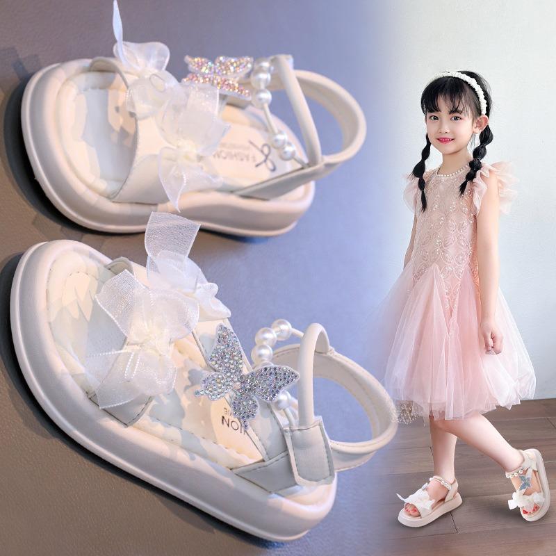 Girls' Summer Sandals, Pearl and Bowknot Princess Shoes for Girls, Children's Versatile Soft-Soled Beach Sandals.