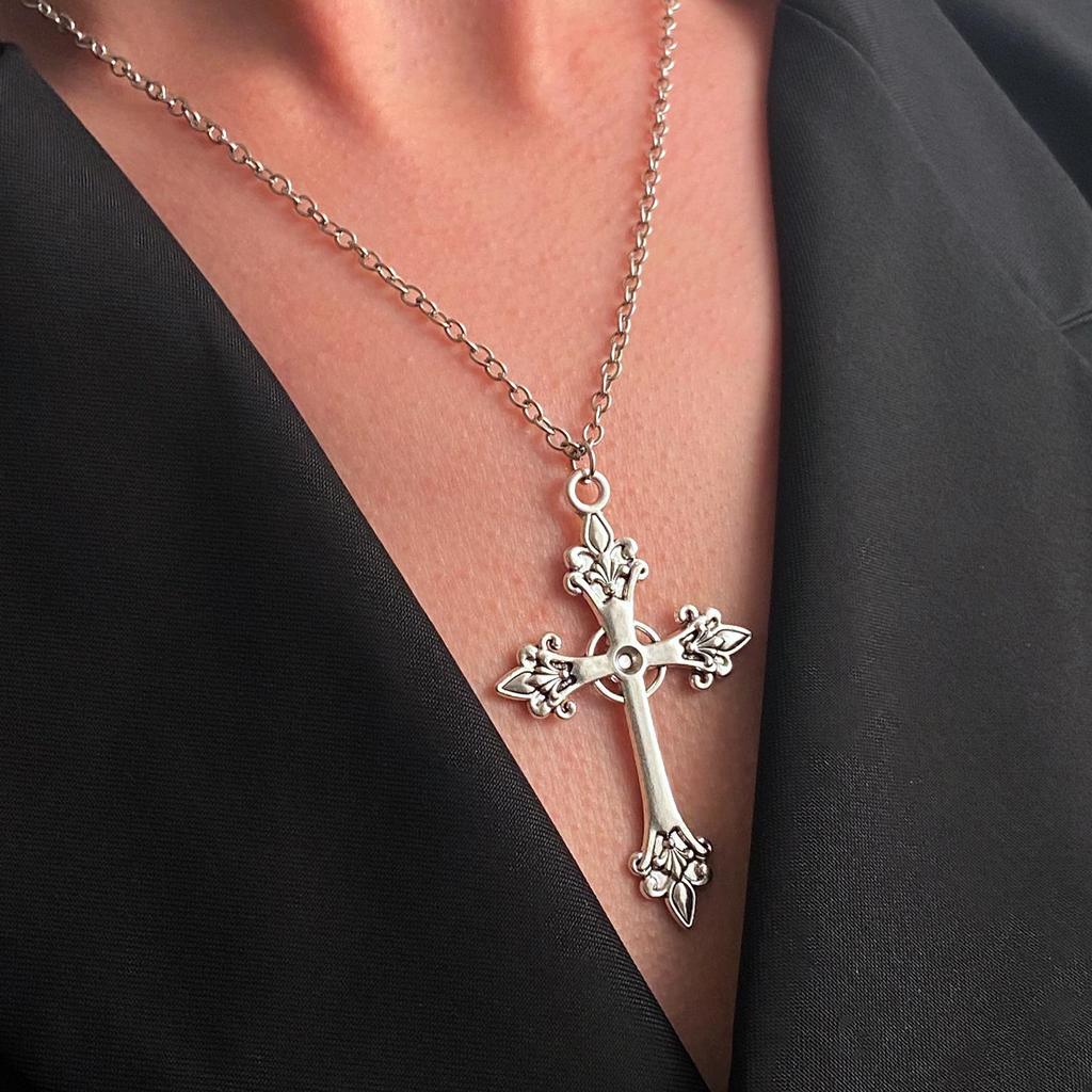 Dámský geometrický náhrdelník s křížkem ve tvaru diamantu - Evropský a americký punkový hip-hopový choker