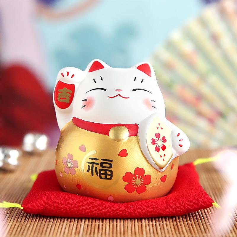 3 Inch Ceramic Lucky Cat Figurine Maneki Neko Hand-Painting Decoration Ornament Small Fortune Cat With Placemat