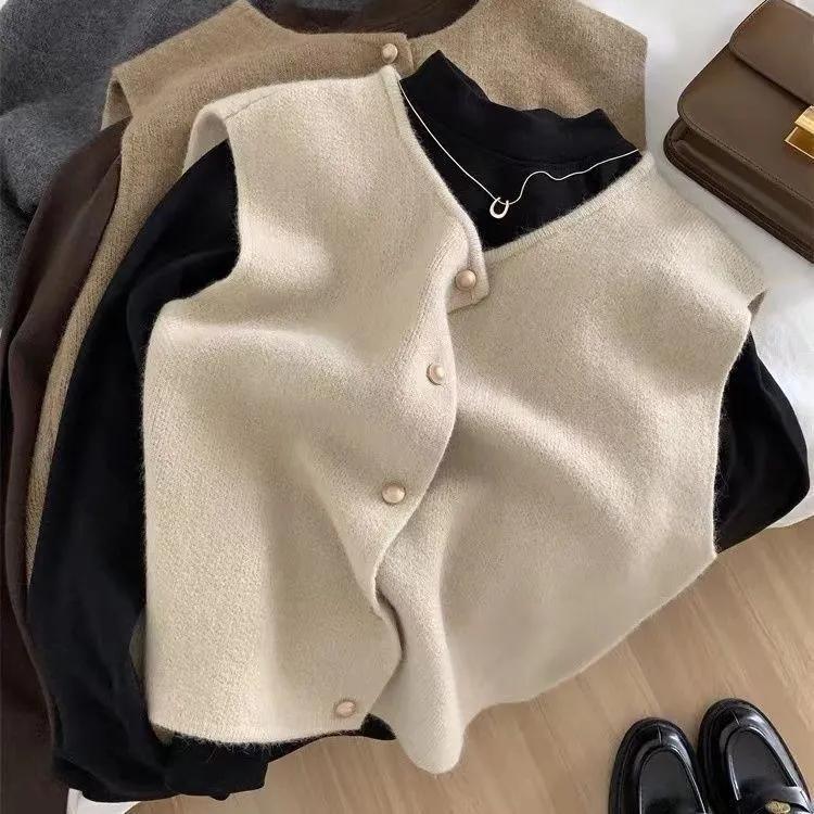 Women's spring and Fall Single Row Buttons Knitted Tops Round Neck Cardigan Vest