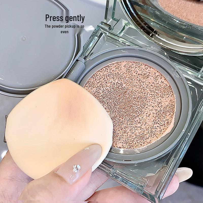 Gogo Little Bear Natural Luminous BB Cushion: Lightweight Moisturizing Cream for Brightening Women's Skin Tone