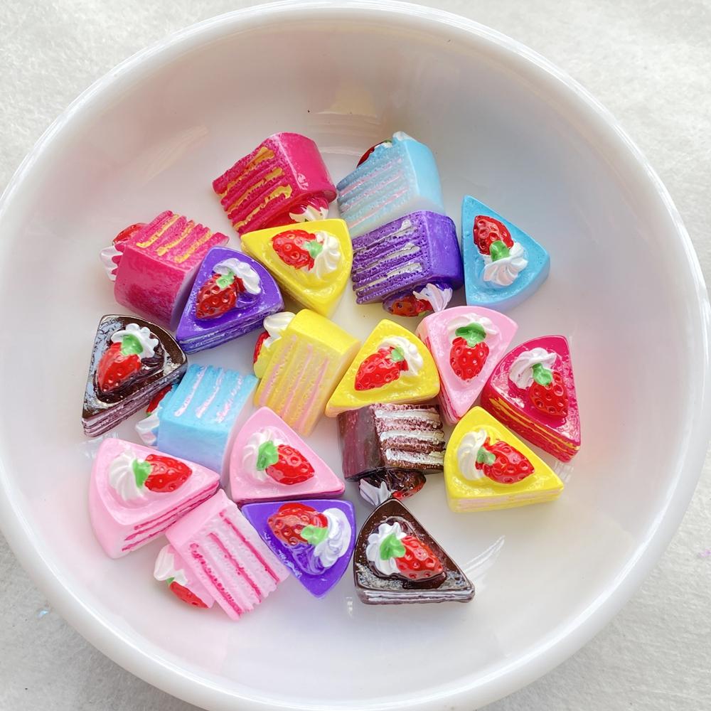 10Pcs Cute Cartoon Painted Strawberry Cake Flatback Resin Cabochon For Hair Bows DIY Scrapbooking Phone Decoration Jewelry Craft