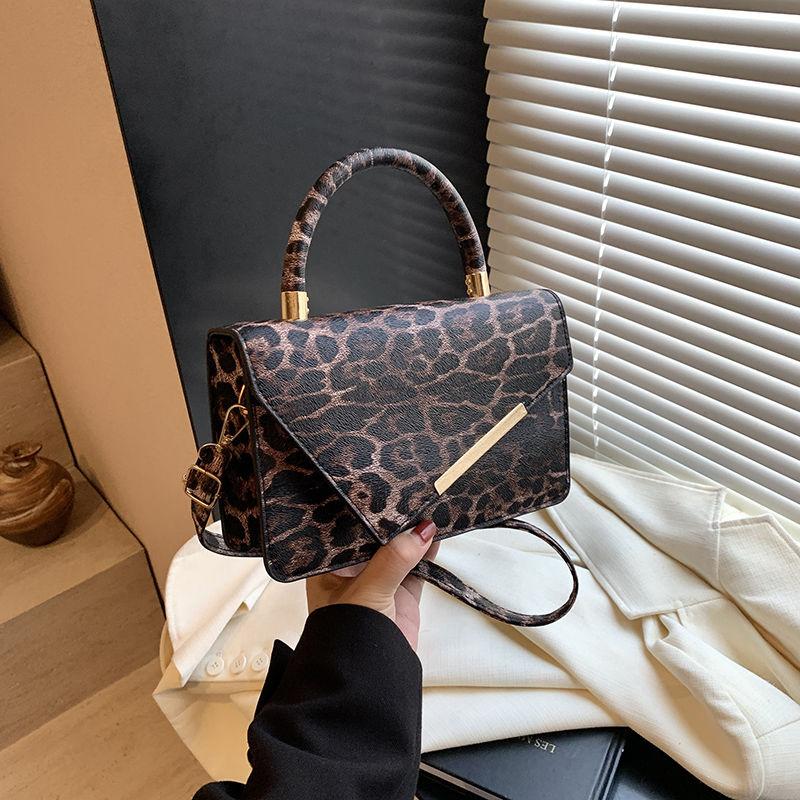 Premium Sense of Leopard Print Bag, Women's New Tide Fashion Crossbody Bag, Retro Hundred Shoulder Handbag Handbag Women's Bag