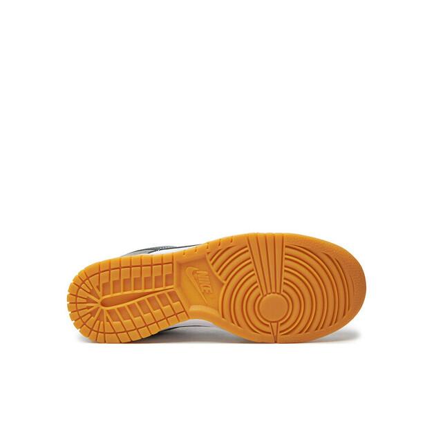 Nike Dunk Low Sneakers