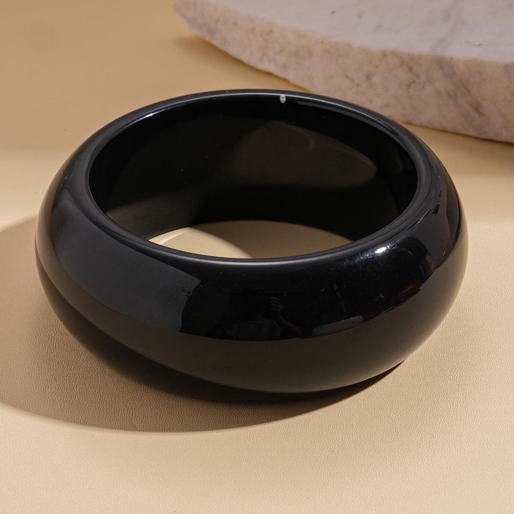 Bracciale Unico in Resina Retrò: Gioielli di Moda Personalizzati per Donne