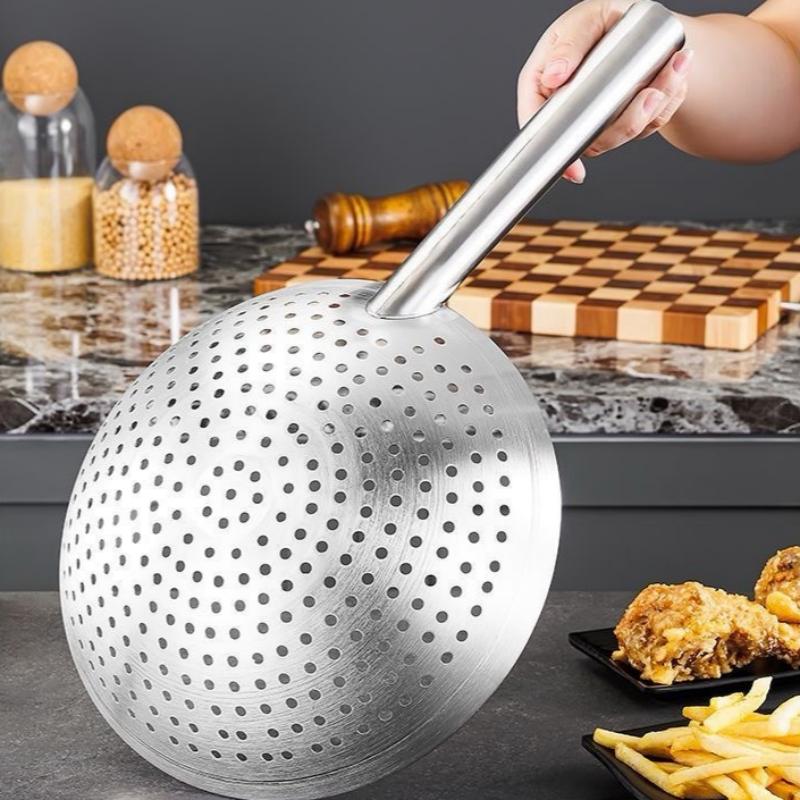 Stainless Steel Noodle Dumpling Skimmer with Long Handle and Mesh Design Reliable Strainer for Kitchen Use