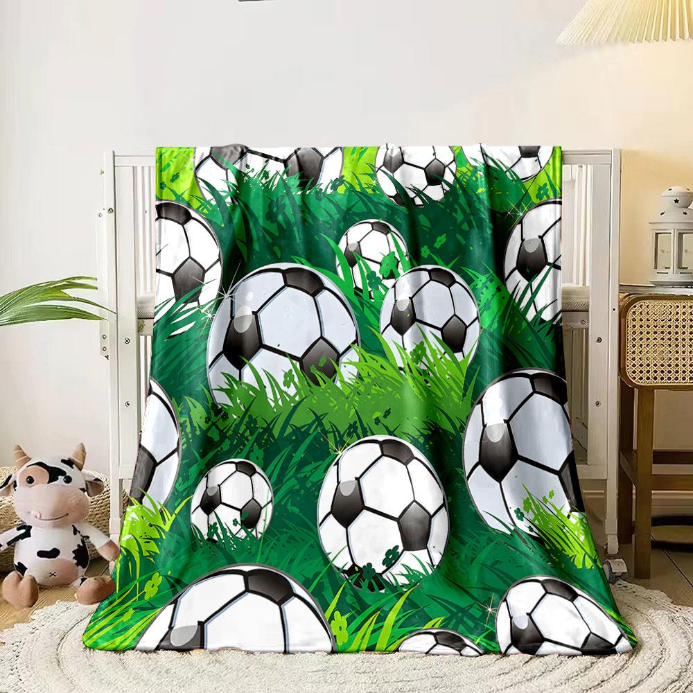 Voetballen in Groen Gras print deken zacht en knus perfect voor de woonkamer bed bank of een dutje, cadeau