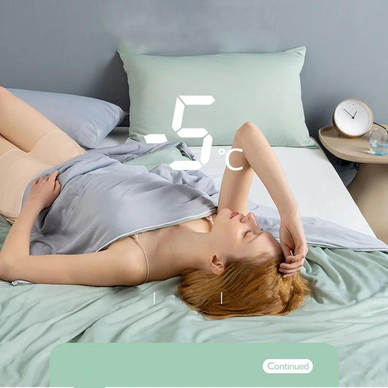 New Cold Fiber Cooling Quilt Summer Cool and Heat-absorbing Heat Air Conditioner Comforter Soft Cool But Not Icy Queen Blanket