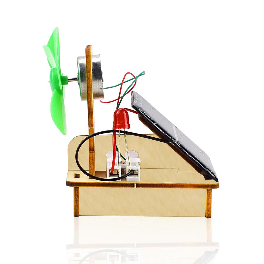 Solar and Wind Energy Powered Fan Model DIY Kit Science Toys for Children Hand-assembled Education Model Kit Wooden Toys Gift