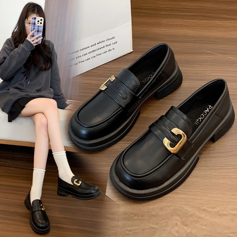 Petites chaussures en cuir noir pour femmes printemps nouveau à bouche basse chaussures de ville plates à fond plat pour femmes style britannique