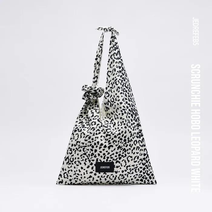 Scrunchie Hobo Leopard_white