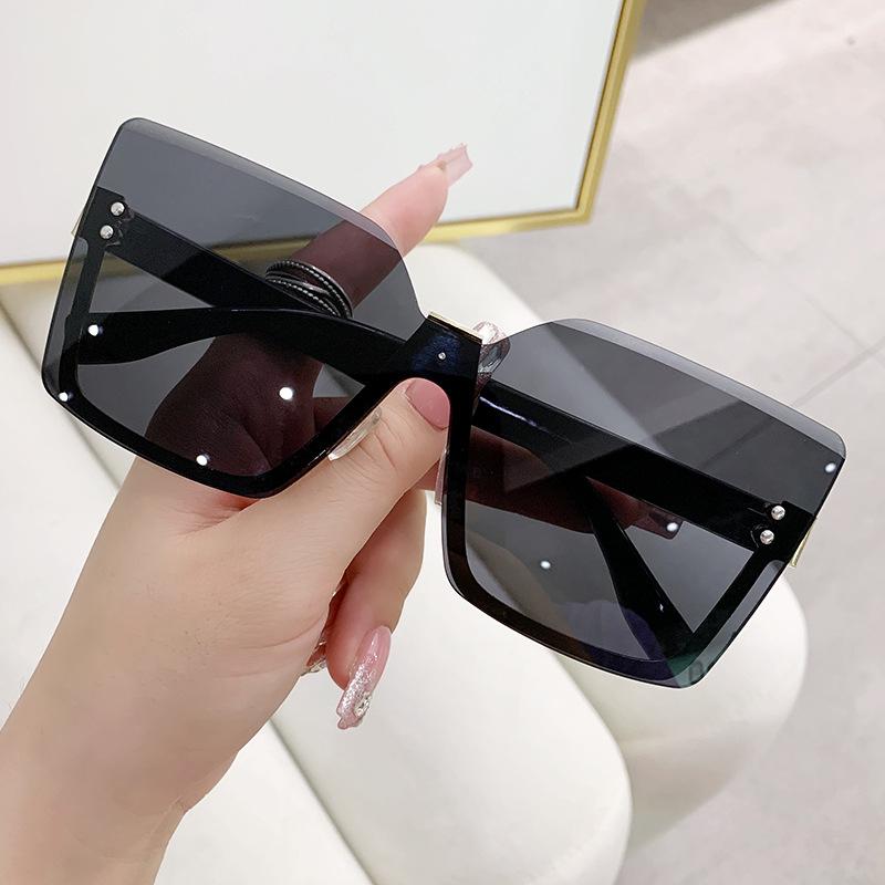 New Frameless Women Sunglasses Vintage Gradient UV Protection Fashion Designer Shades Gafas De Sol