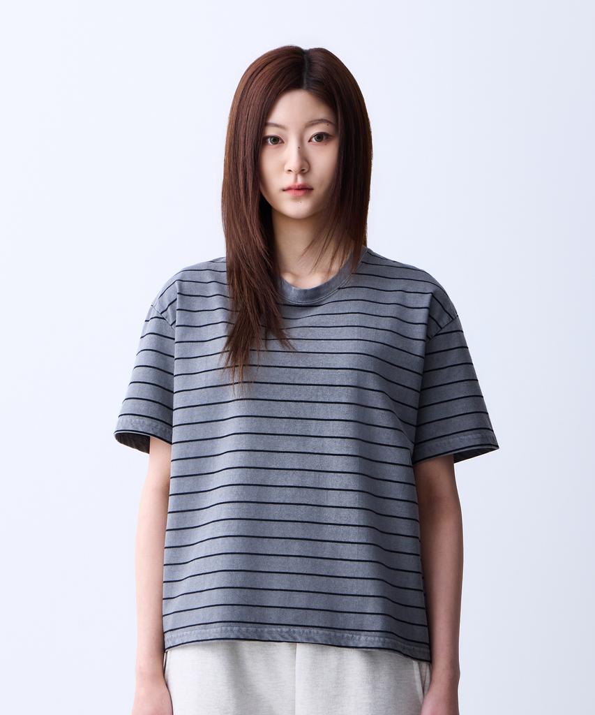 ADERNM Summer Daily Thin Stripe Crop T-Shirt Deep Gray