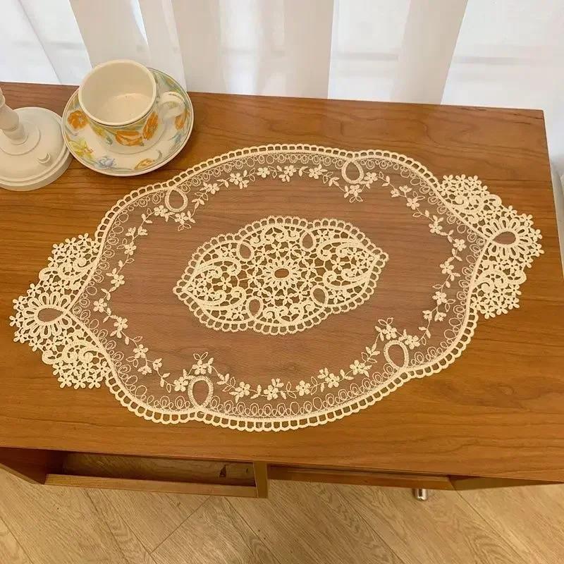 Oyuk İşlemeli Dantel Yemek Matı Vazo Altlığı Yalıtımlı Bardak Altlığı Fotoğraf Arka Plan Kumaşı Ev Kumaşı Komodin Örtüsü Kumaşı